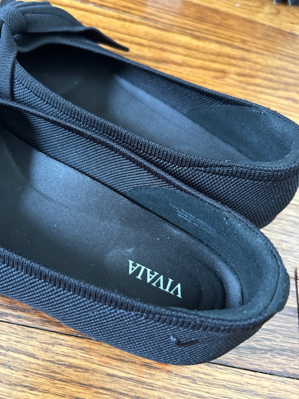 VIVAIA Black Bow Pointed-Toe Knit Flats - Picture 5 of 7